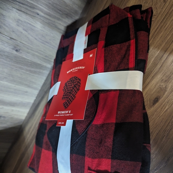 NWT PJ set size M wondershop soft and thin flannel - Picture 3 of 4